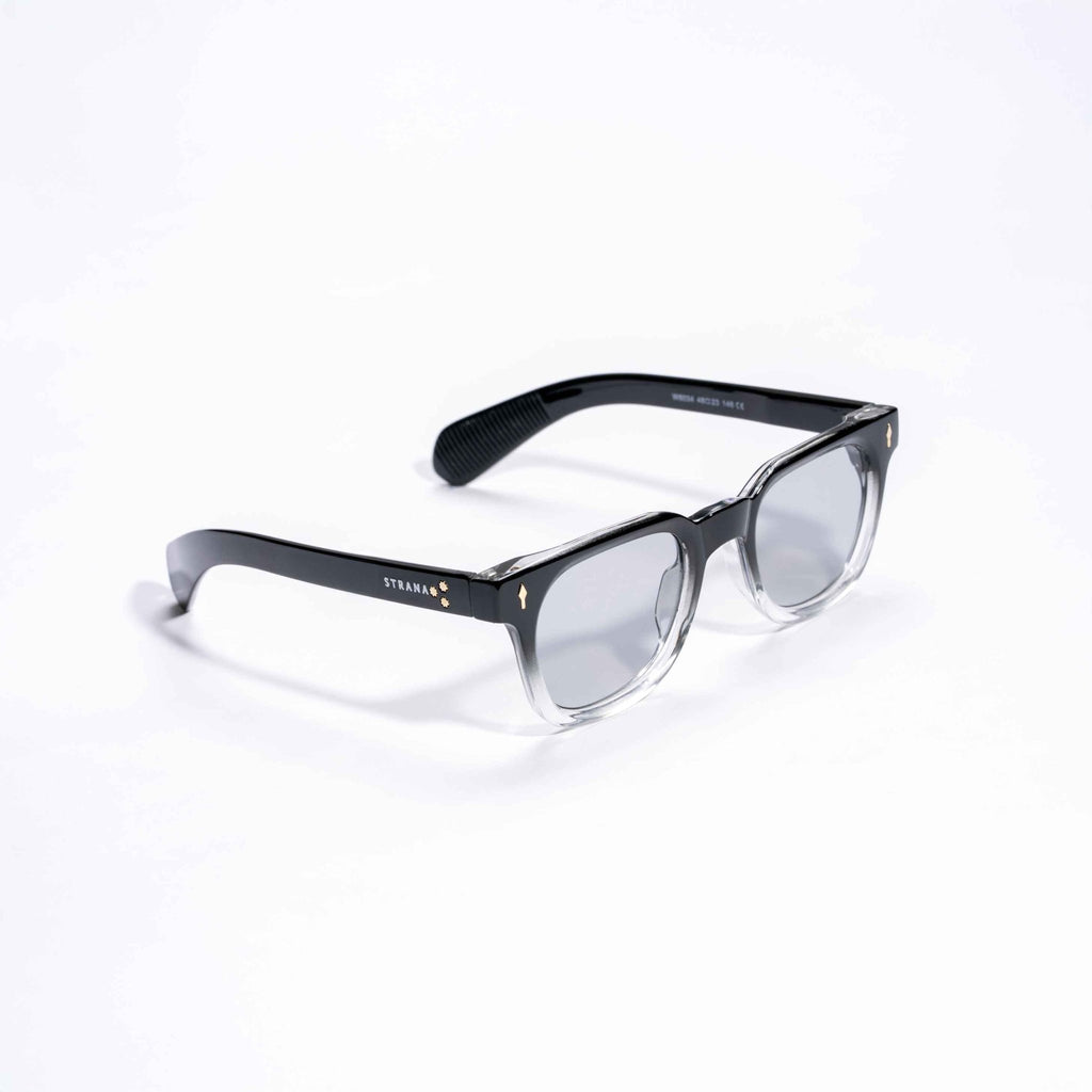 TORONTO - Strana Eyewear